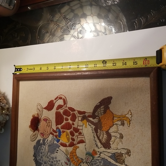 Vintage Handmade Yarn Needlecraft Embriodered Art Farm Yard Fun Framed - Picture 3 of 14